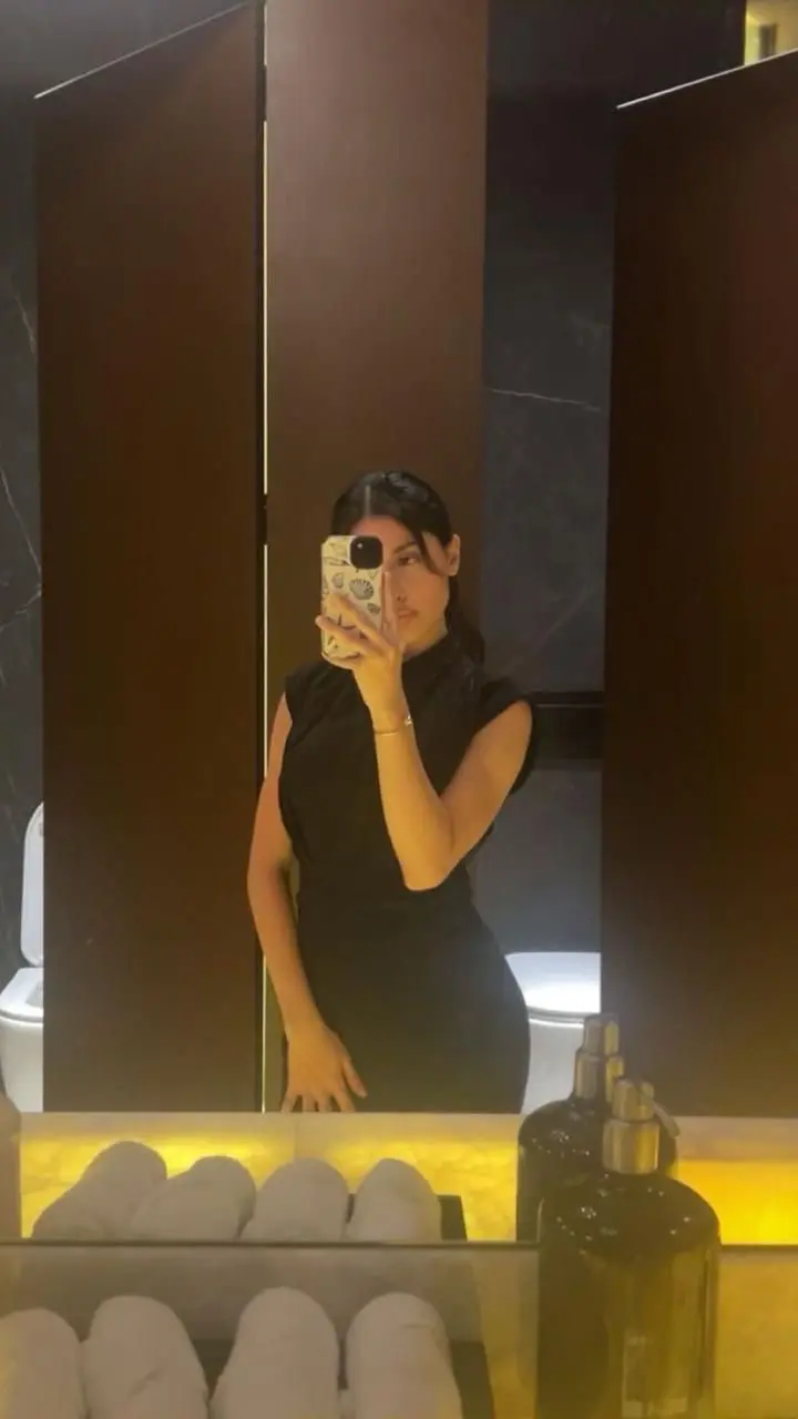 f0496543-27d6-4fb6-af9c-31d2529b4c2e.jpeg